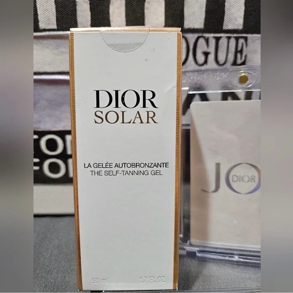 4 Bundle Dior Solar Self-Tanning Gel, Miss Dior Exfoliating Gel and A♣️, H&M - Picture 3 of 5